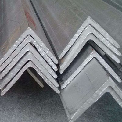 L203 x 102 x 12.7 鋼の角度で,実際の重量による請求書と,著名な製造業者からの割引で ± 1%の許容量